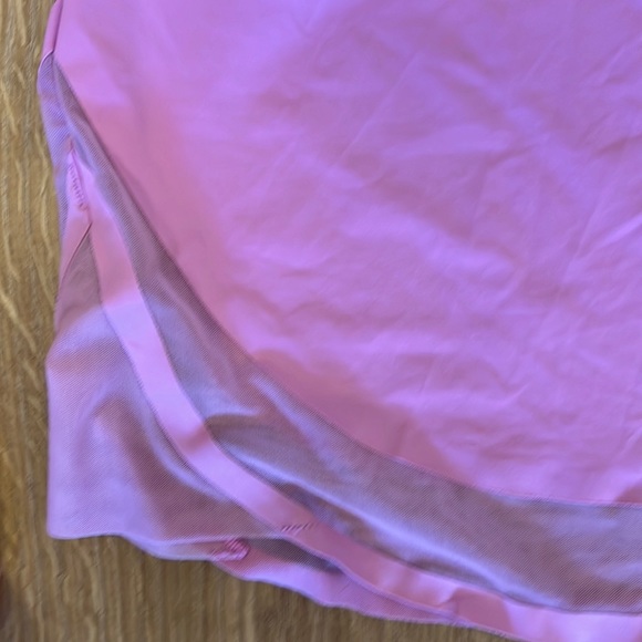 Athleta Long Sleeved Run Train Top with Mesh Detail in Pink Size Medium - Picture 5 of 7